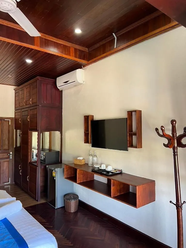 *** Hotel Namkhan Riverview Aphay Luang Prabang Laos