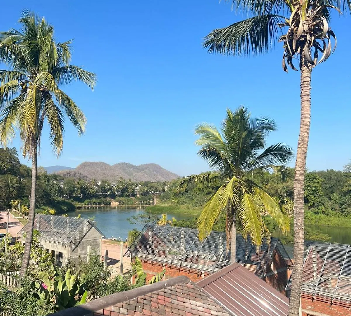 Namkhan Riverview Aphay Luang Prabang 3*,